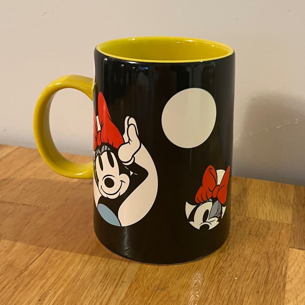 Minnie Mug - Picture 2 of 4